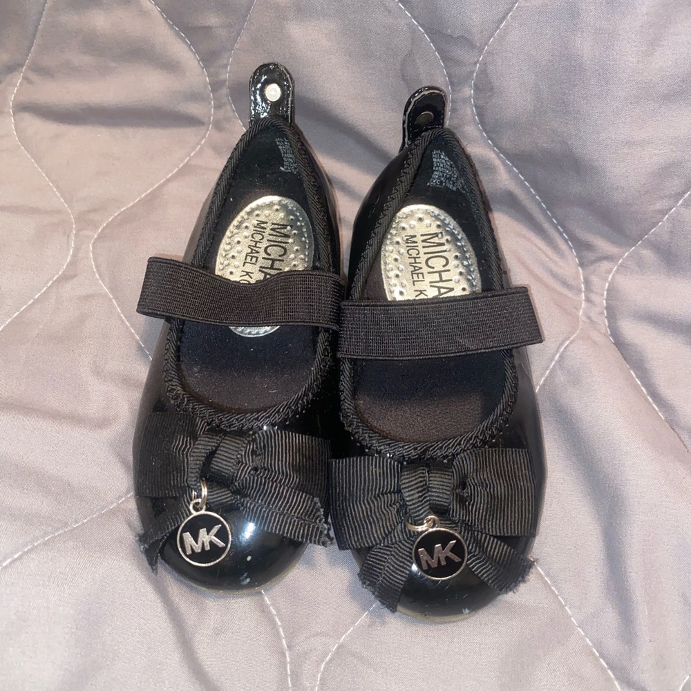 Michael kors flats